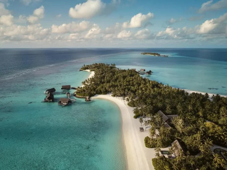 One and Only Reethi Rah